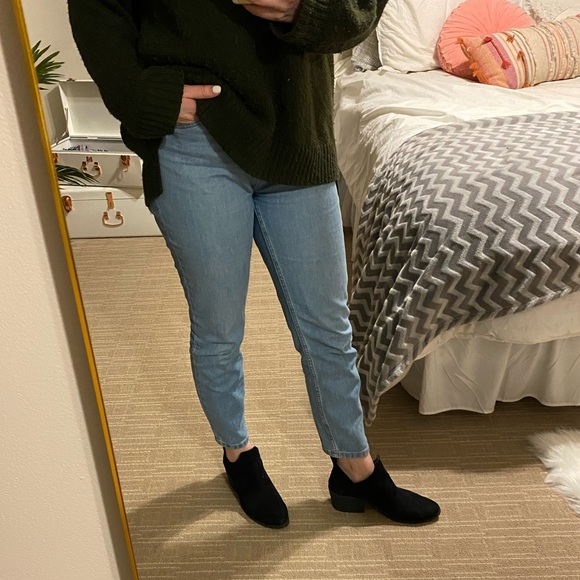 Faux suede black ankle booties - Picture 5 of 8